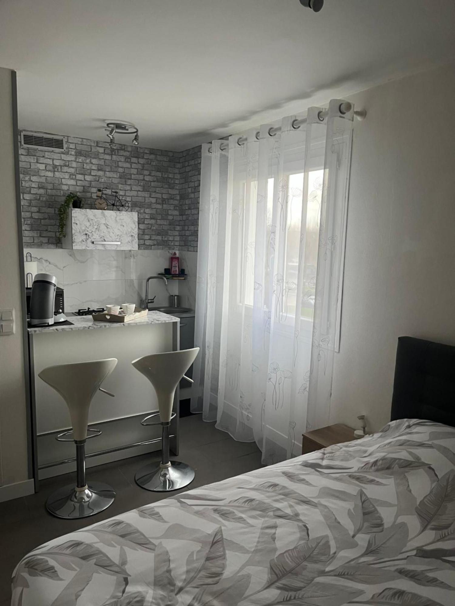 Appartement Residence Theatre Sens Zewnętrze zdjęcie